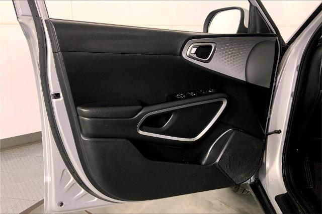 2021 Kia Soul Vehicle Photo in Lees Summit, MO 64086