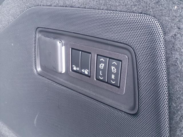 2023 Cadillac Escalade Vehicle Photo in SMITHTOWN, NY 11787-5023