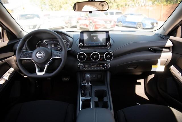 2025 Nissan Sentra Vehicle Photo in Ballwin, MO 63011