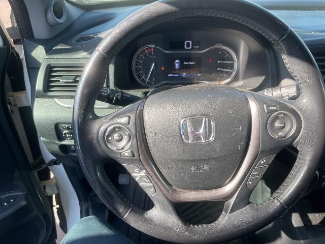 2017 Honda Pilot Vehicle Photo in GOODYEAR, AZ 85338-1310