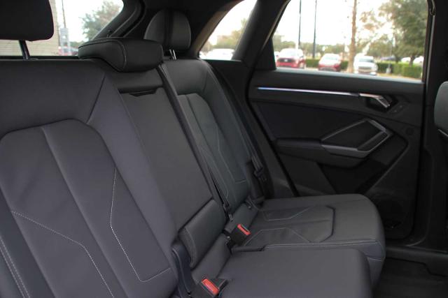 2024 Audi Q3 Vehicle Photo in SUGAR LAND, TX 77478