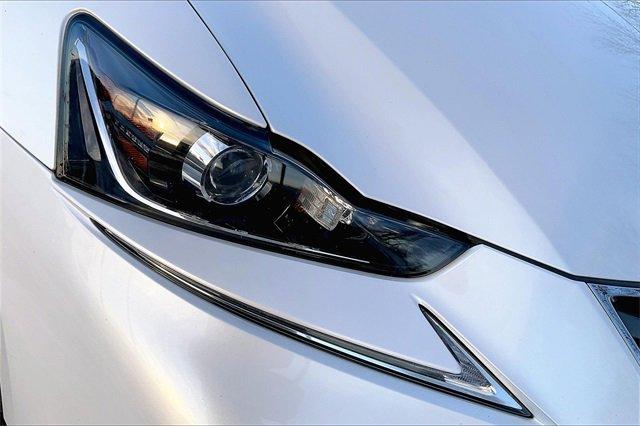 2018 Lexus IS Vehicle Photo in KANSAS CITY, MO 64114-4502