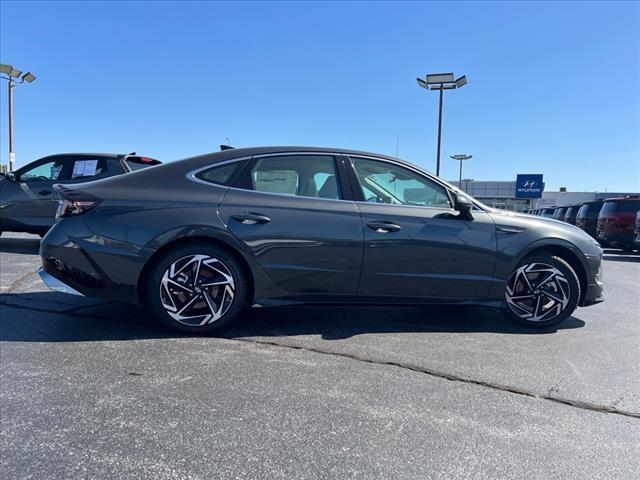 2024 Hyundai SONATA Vehicle Photo in Shiloh, IL 62269