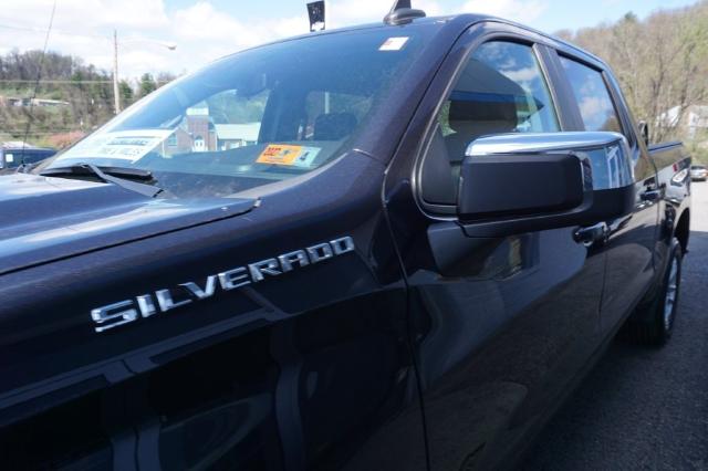 2022 Chevrolet Silverado 1500 Vehicle Photo in FAIRMONT, WV 26554-2318
