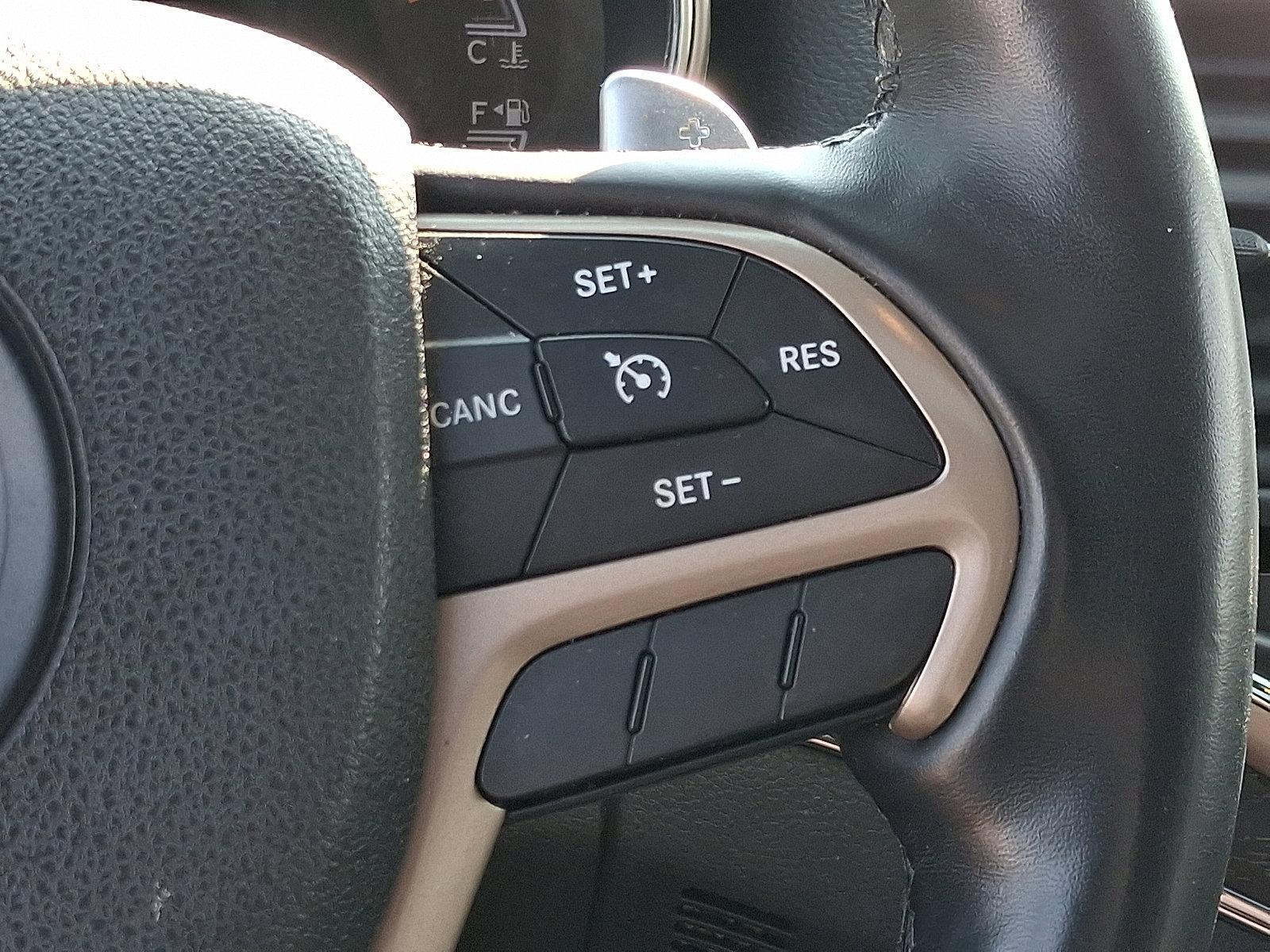 2015 Jeep Grand Cherokee Vehicle Photo in Trevose, PA 19053