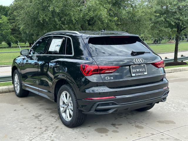 2025 Audi Q3 Vehicle Photo in HOUSTON, TX 77090