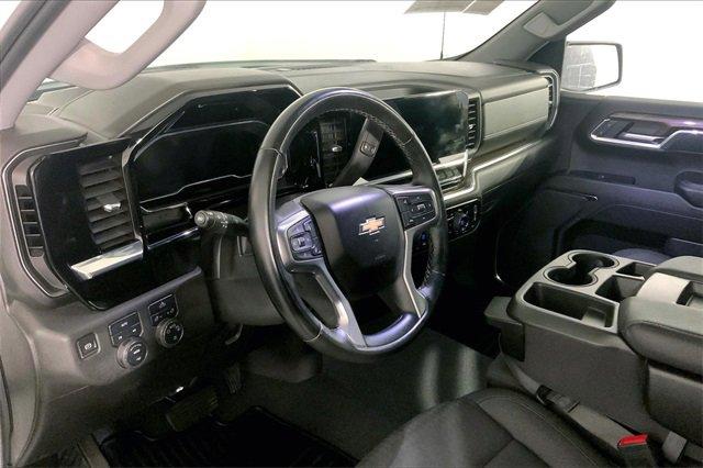 2023 Chevrolet Silverado 1500 Vehicle Photo in KANSAS CITY, MO 64114-4502
