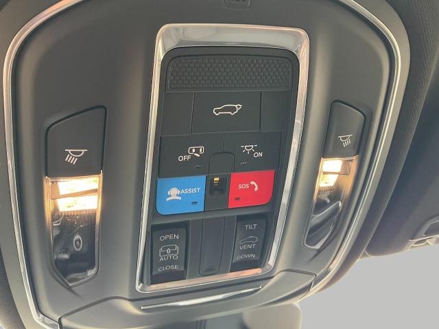 2025 Jeep Grand Cherokee L Vehicle Photo in Kaukauna, WI 54130