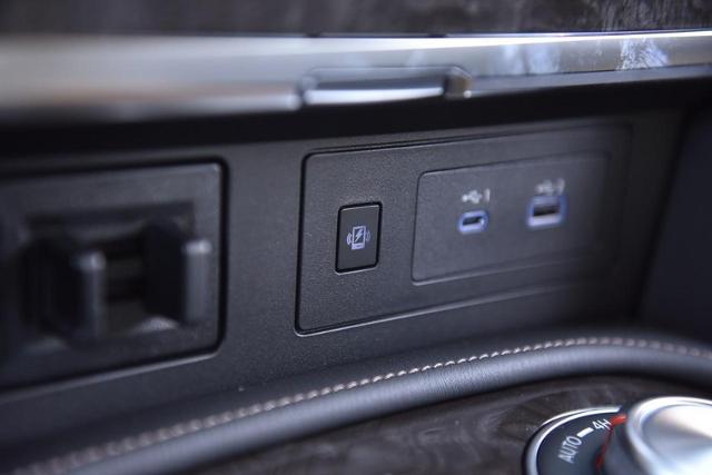 2024 Nissan Armada Vehicle Photo in Ballwin, MO 63011
