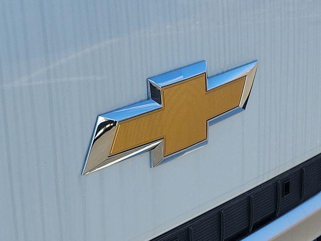 2024 Chevrolet Low Cab Forward 4500 Vehicle Photo in DANBURY, CT 06810-5034
