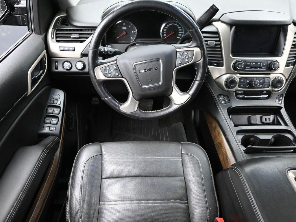 2018 GMC Yukon XL Vehicle Photo in Cedar Rapids, IA 52402