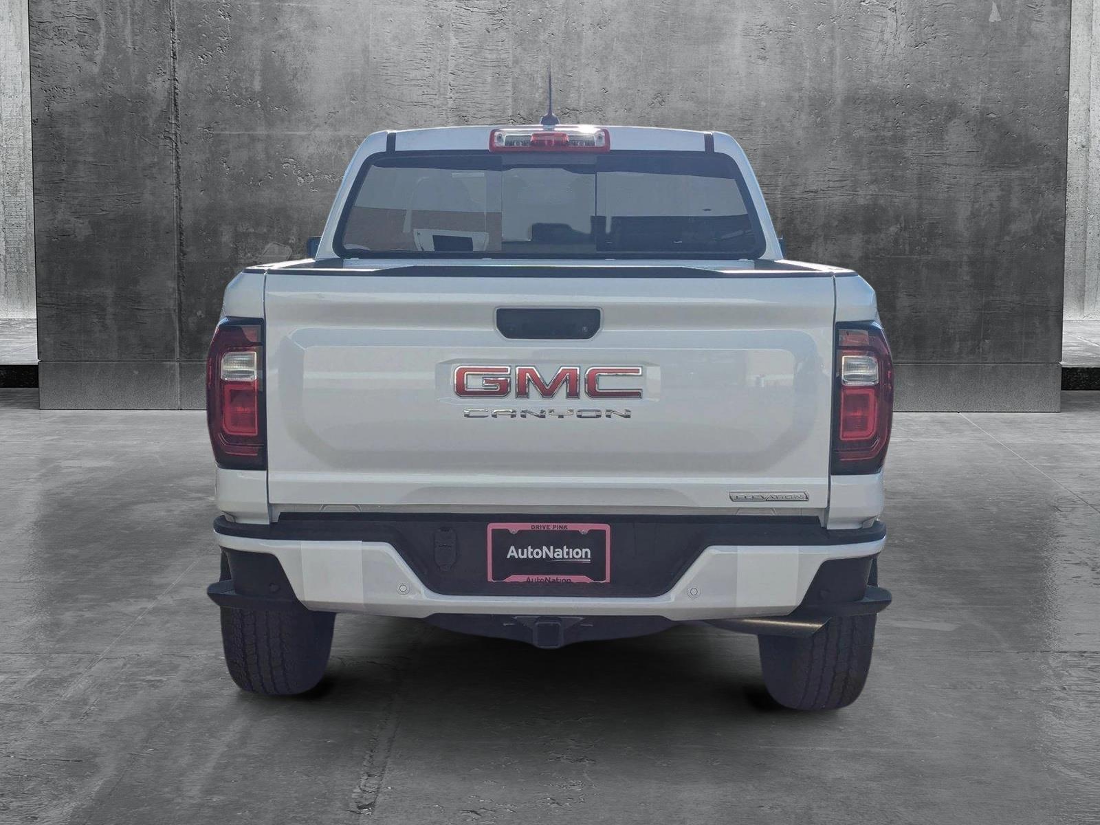 2024 GMC Canyon Vehicle Photo in LONE TREE, CO 80124-2750