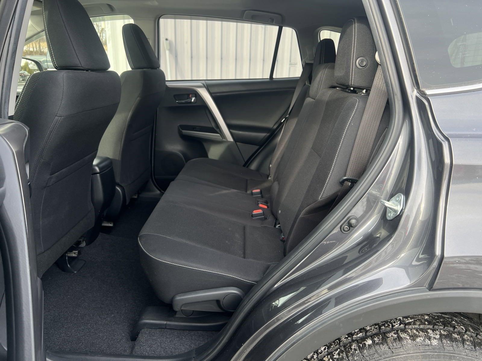 2017 Toyota RAV4 Vehicle Photo in Mechanicsburg, PA 17050-1707