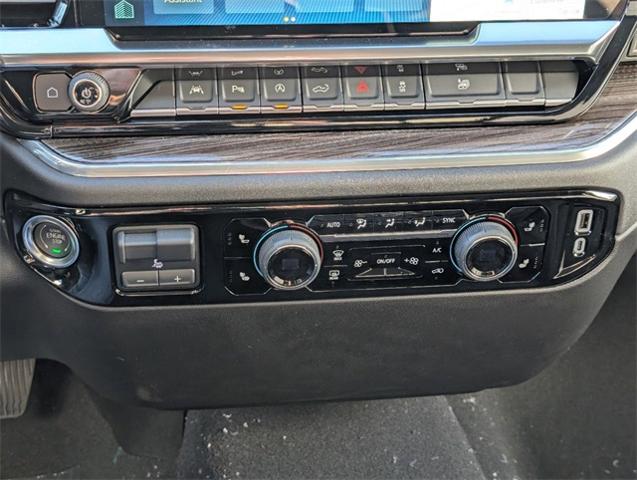 2025 Chevrolet Silverado 1500 Vehicle Photo in ENGLEWOOD, CO 80113-6708