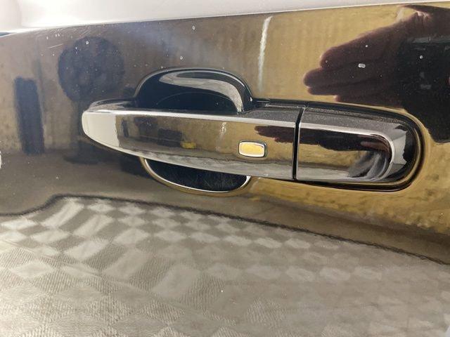 2023 Chevrolet Traverse Vehicle Photo in PHOENIX, AZ 85014-3381