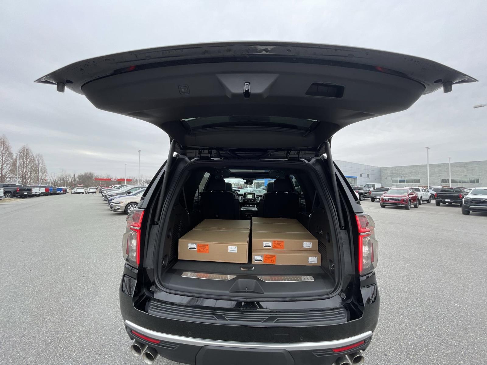 2024 Chevrolet Tahoe Vehicle Photo in BENTONVILLE, AR 72712-4322