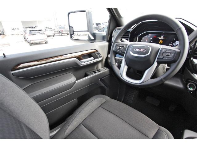 2025 GMC Sierra 2500 HD Vehicle Photo in ROSENBERG, TX 77471-5675