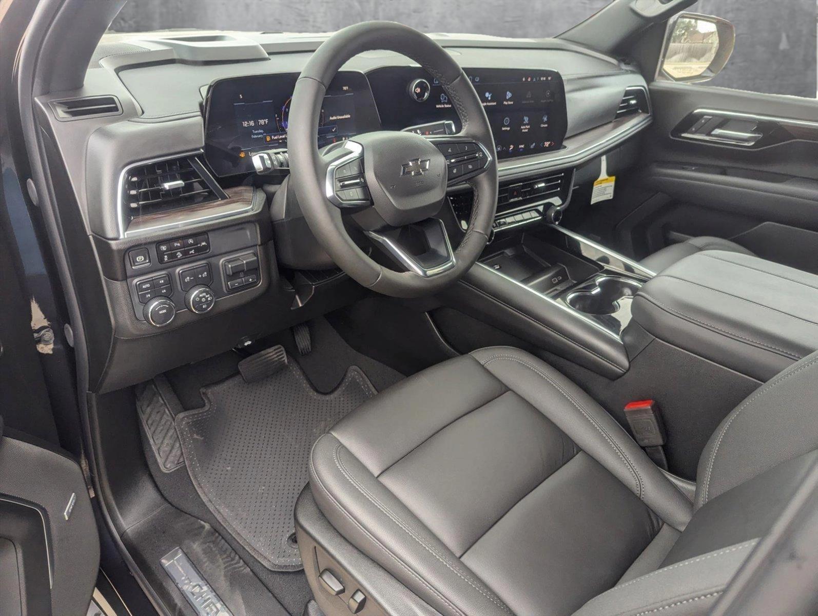 2025 Chevrolet Suburban Vehicle Photo in CORPUS CHRISTI, TX 78412-4902