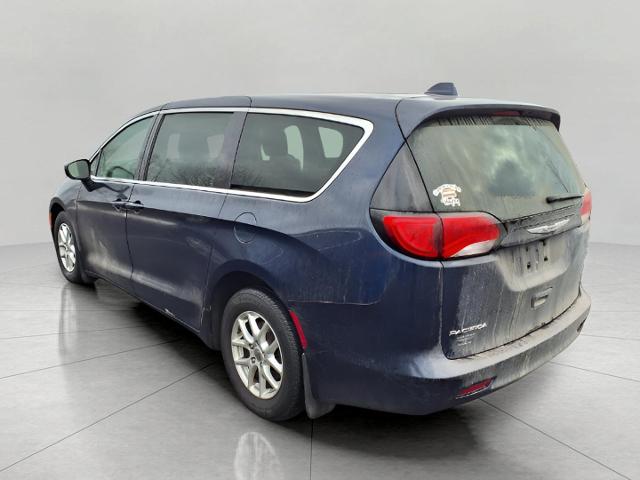 2017 Chrysler Pacifica Vehicle Photo in Oshkosh, WI 54904