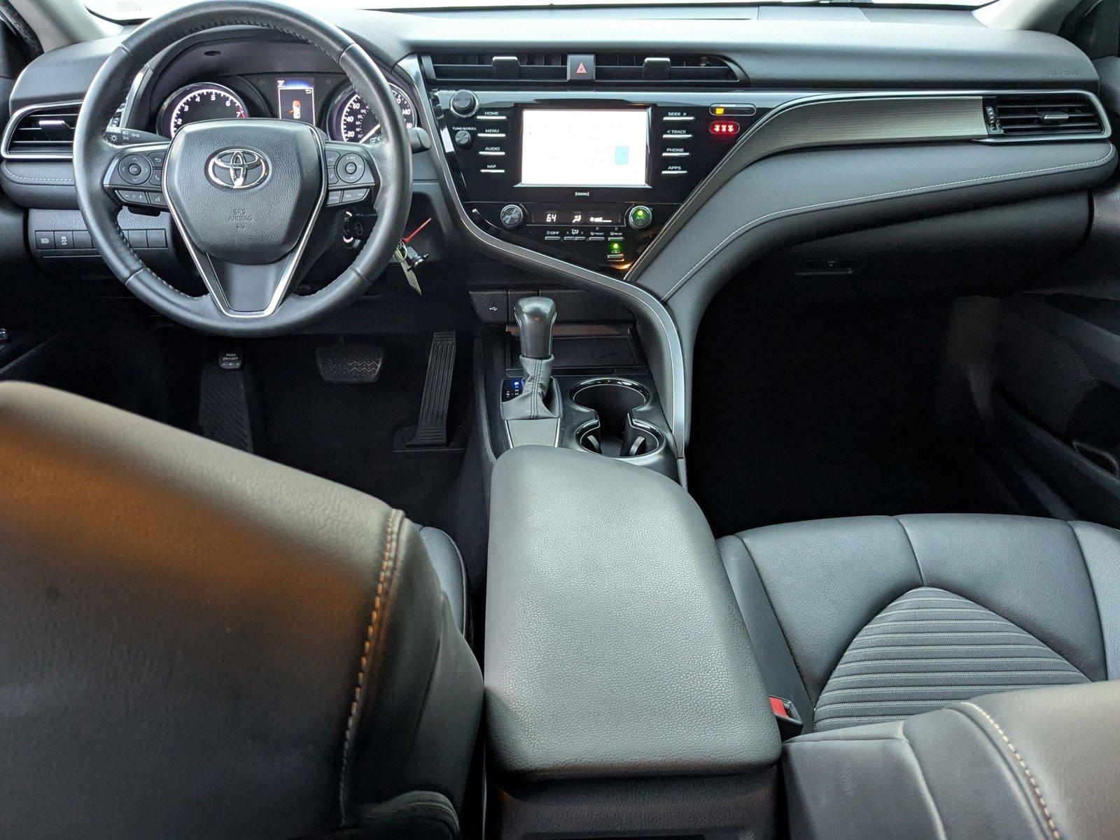 2020 Toyota Camry Vehicle Photo in PEMBROKE PINES, FL 33024-6534