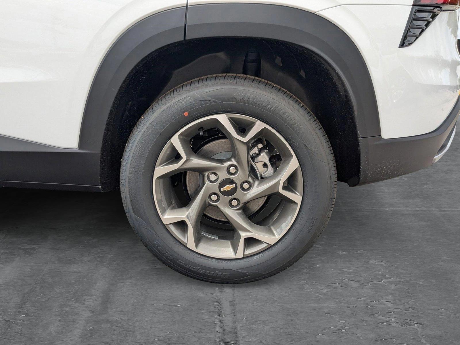 2025 Chevrolet Trax Vehicle Photo in MIAMI, FL 33134-2699