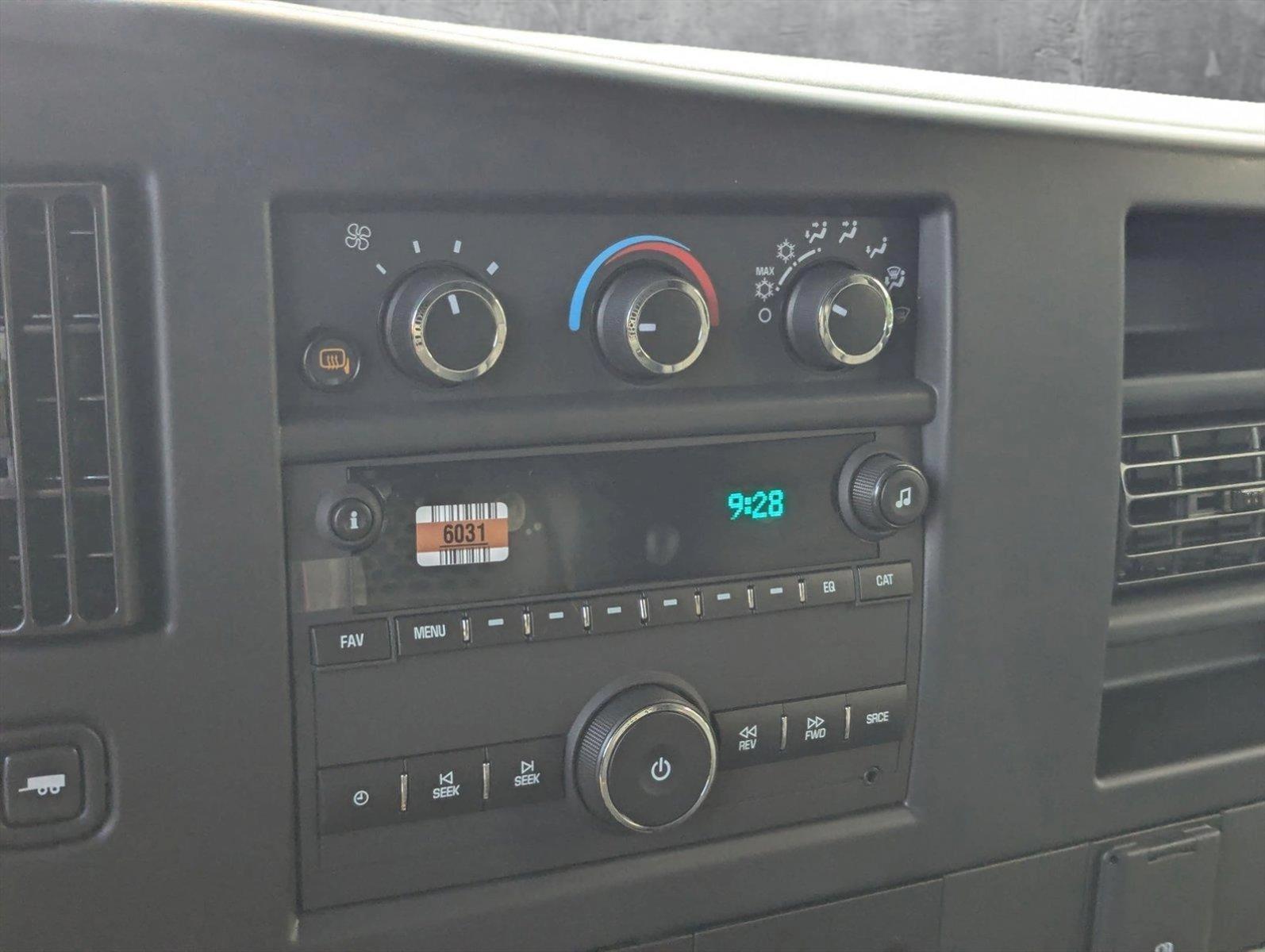 2025 Chevrolet Express Cargo 2500 Vehicle Photo in MIAMI, FL 33134-2699