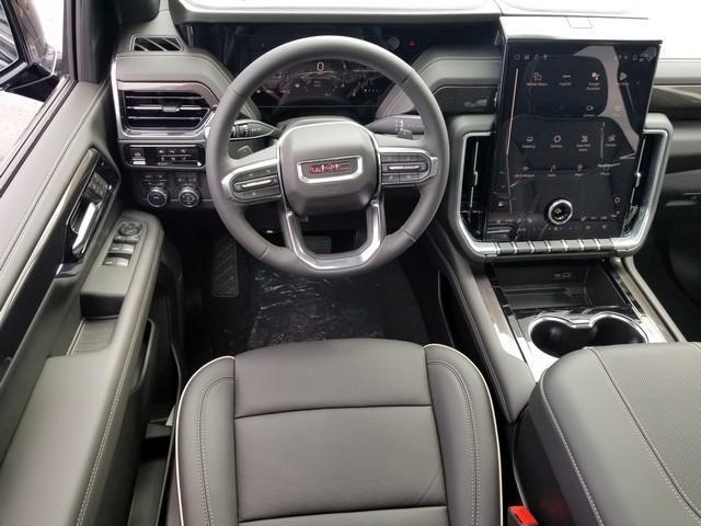 2025 GMC Yukon XL Vehicle Photo in ELYRIA, OH 44035-6349