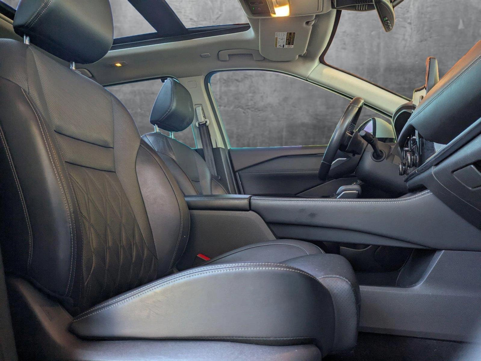 2022 Nissan Rogue Vehicle Photo in Valencia, CA 91355-1794