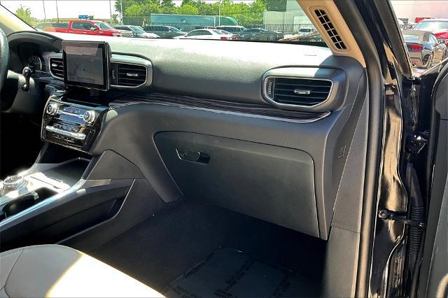 2023 Ford Explorer Vehicle Photo in Grapevine, TX 76051