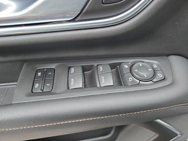 2022 GMC Yukon Vehicle Photo in Pleasant Hills, PA 15236