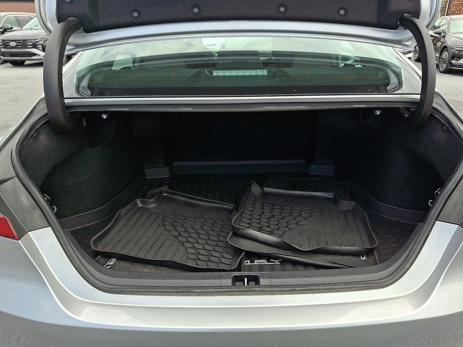 2019 Toyota Camry Vehicle Photo in Harrisburg, PA 17111