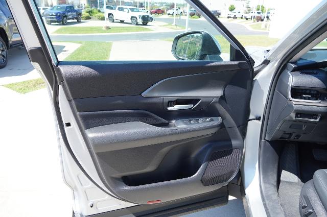 2024 Toyota Grand Highlander Vehicle Photo in Riverdale, UT 84405
