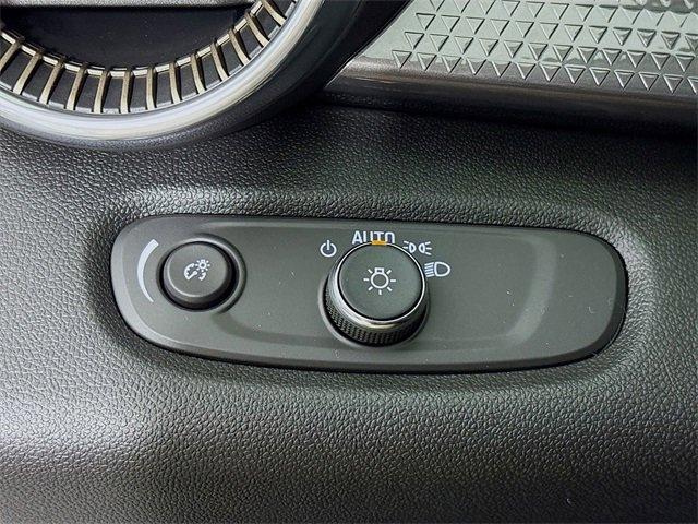 2025 Chevrolet Trax Vehicle Photo in PUYALLUP, WA 98371-4149