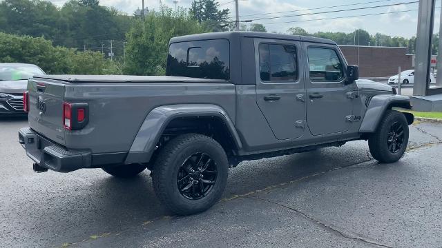 2021 Jeep Gladiator Vehicle Photo in MOON TOWNSHIP, PA 15108-2571
