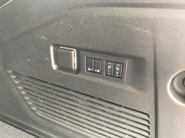 2024 GMC Yukon XL Vehicle Photo in GREEN BAY, WI 54303-3330