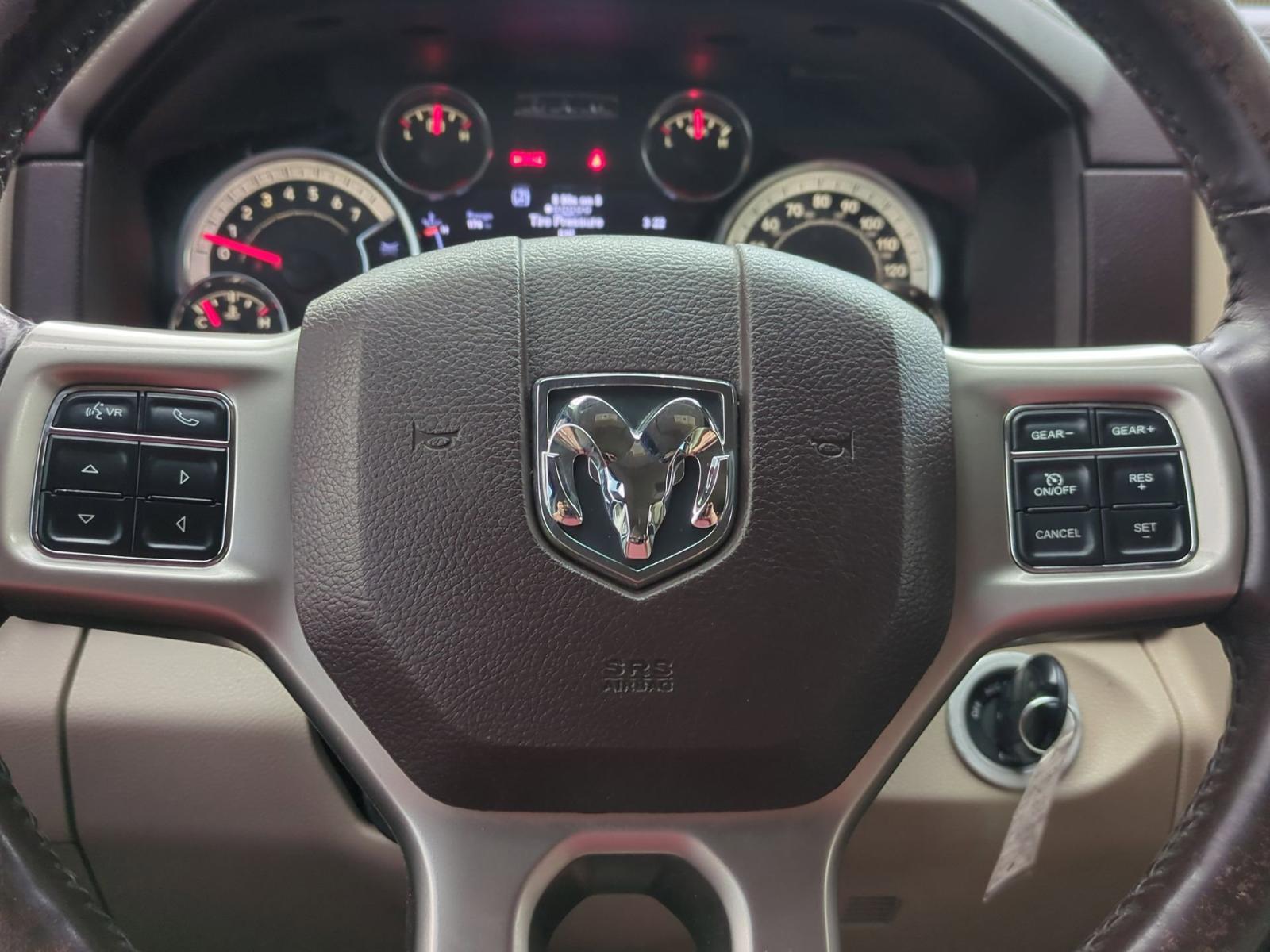 2017 Ram 1500 Vehicle Photo in BARTLETT, TN 38133-4101