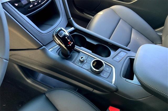 2025 Cadillac XT5 Vehicle Photo in KANSAS CITY, MO 64114-4545