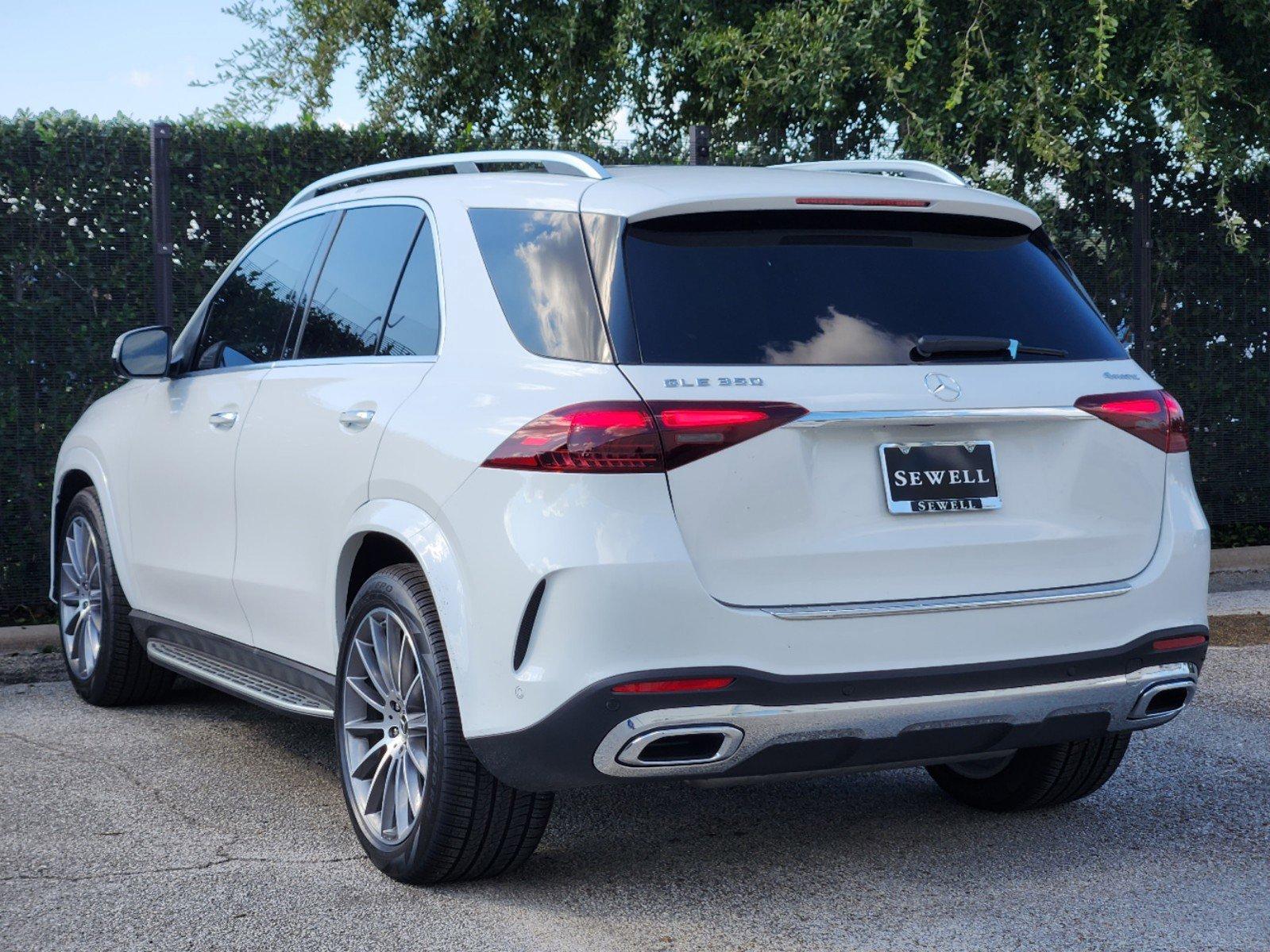 2025 Mercedes-Benz GLE Vehicle Photo in HOUSTON, TX 77079