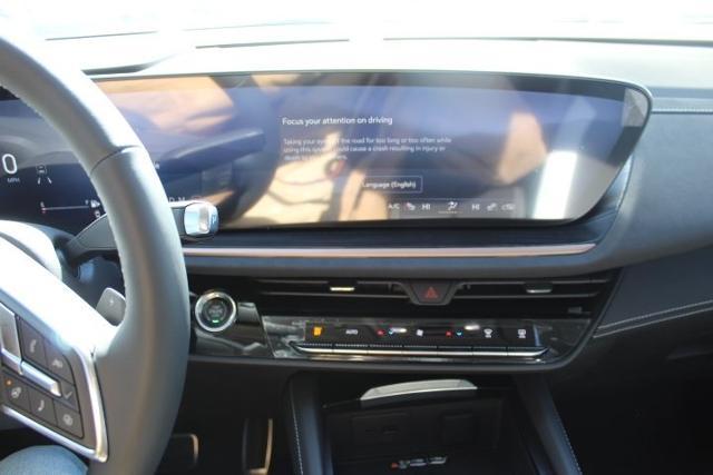 2025 Buick Envision Vehicle Photo in Greenville, TX 75402