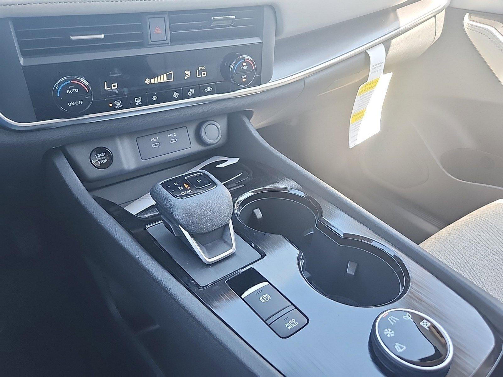 2025 Nissan Rogue Vehicle Photo in Albuquerque, NM 87110