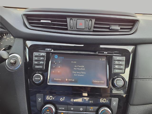 2017 Nissan Rogue Vehicle Photo in Oshkosh, WI 54904