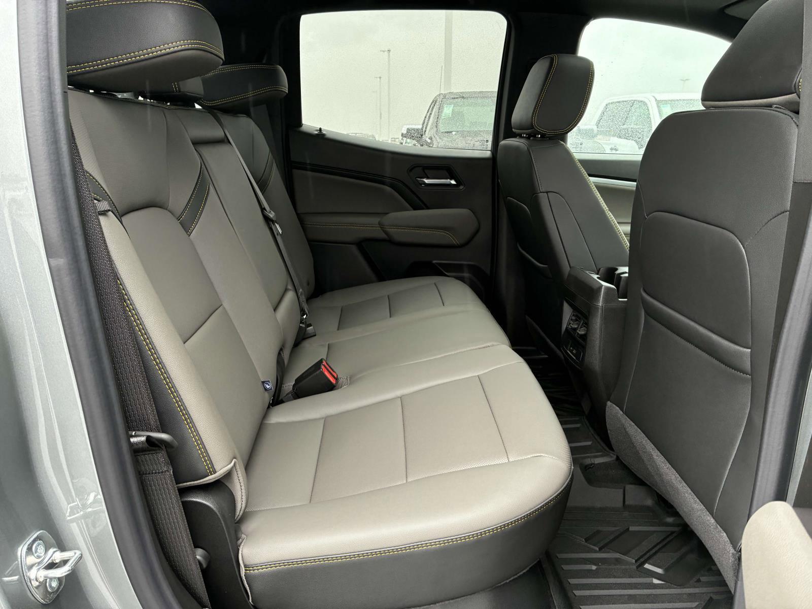 2025 Chevrolet Colorado Vehicle Photo in LOS ANGELES, CA 90007-3794