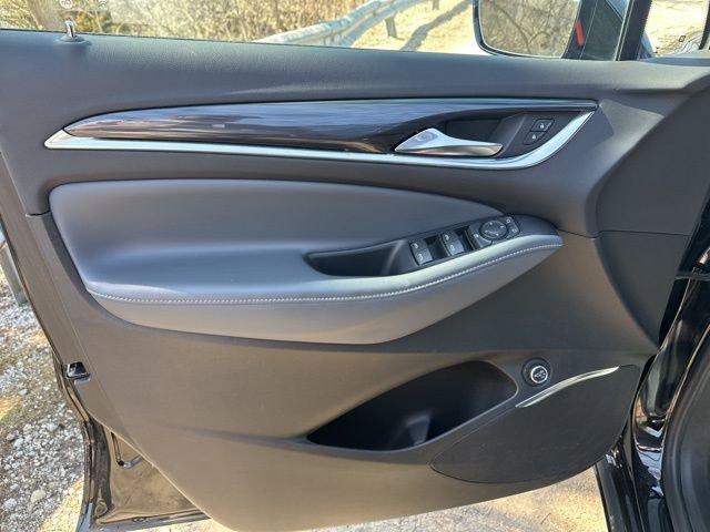 2022 Buick Enclave Vehicle Photo in MEDINA, OH 44256-9631