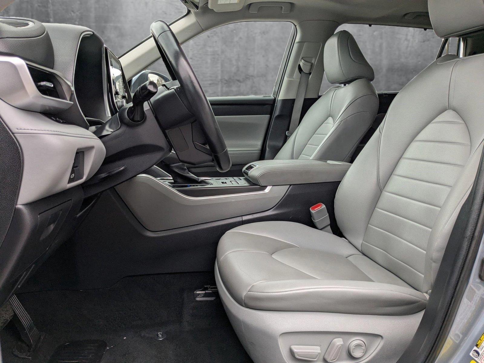 2022 Toyota Highlander Vehicle Photo in Spokane Valley, WA 99212