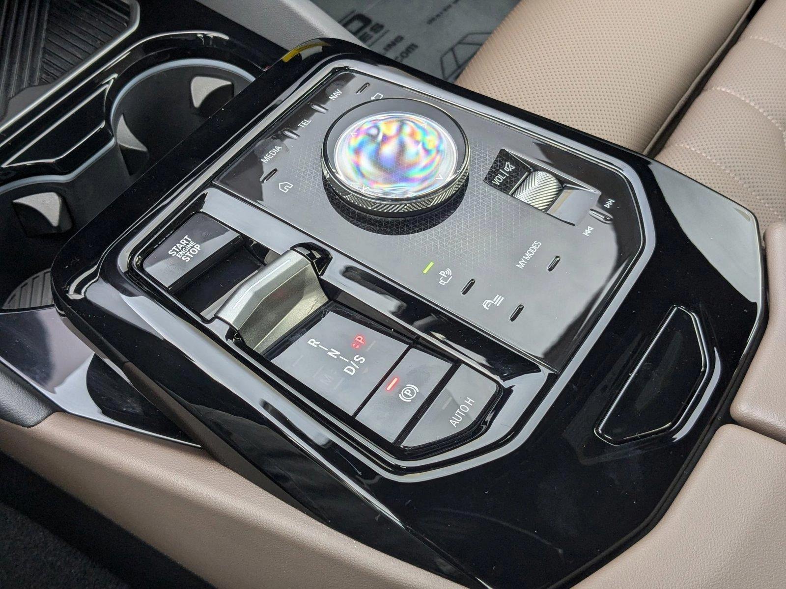 2024 BMW 530i xDrive Vehicle Photo in Towson, MD 21204