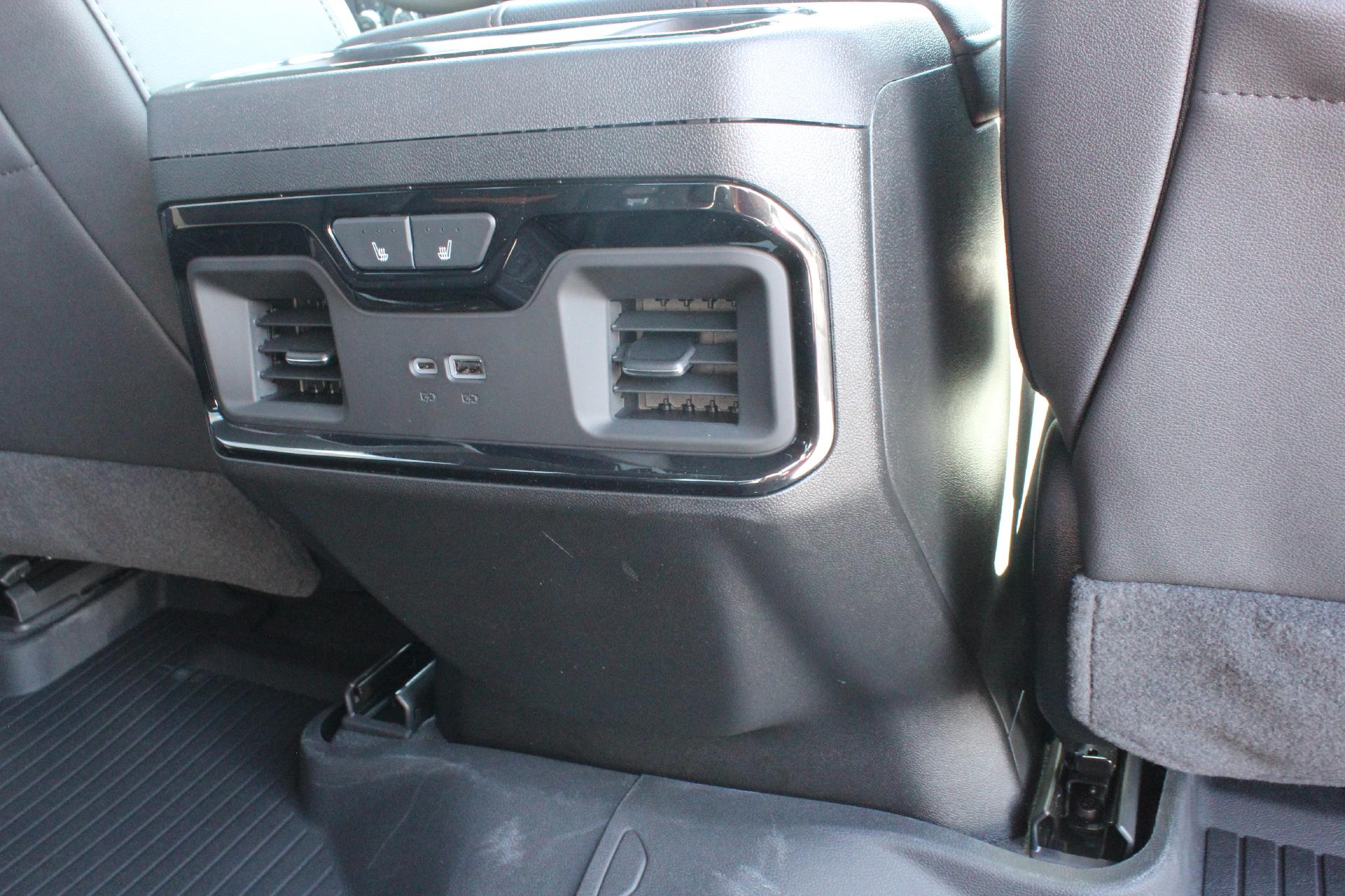 2025 GMC Sierra 2500 HD Vehicle Photo in AURORA, CO 80012-4011