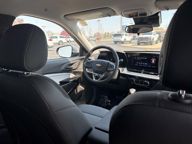 2025 Chevrolet Trax Vehicle Photo in MANHATTAN, KS 66502-5036