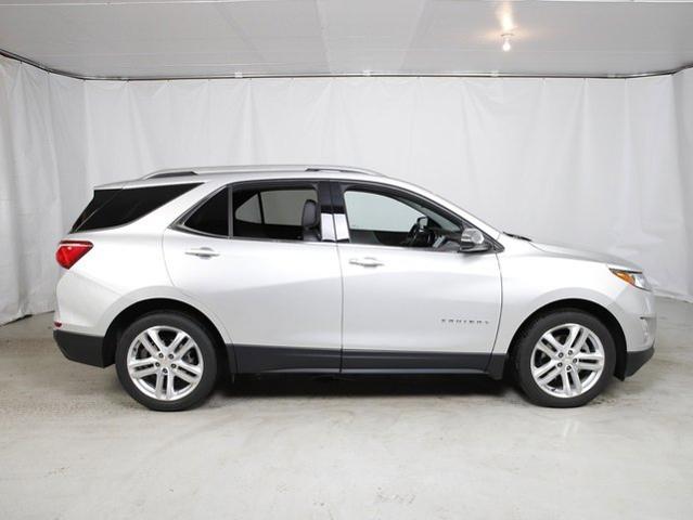 Used 2020 Chevrolet Equinox Premier with VIN 3GNAXPEX8LS562876 for sale in Mora, MN
