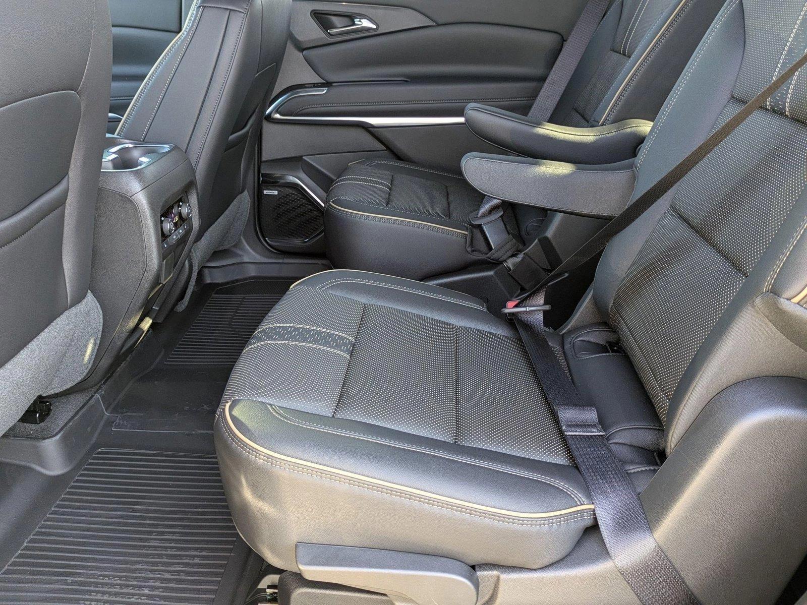 2025 Chevrolet Traverse Vehicle Photo in CLEARWATER, FL 33764-7163