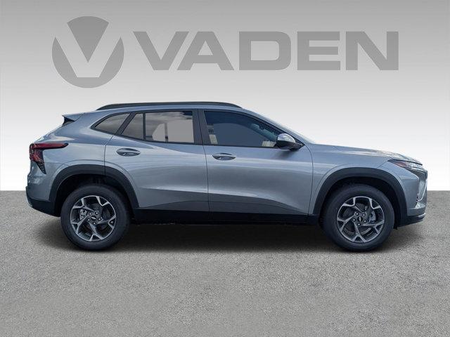 2025 Chevrolet Trax Vehicle Photo in BRUNSWICK, GA 31525-1881